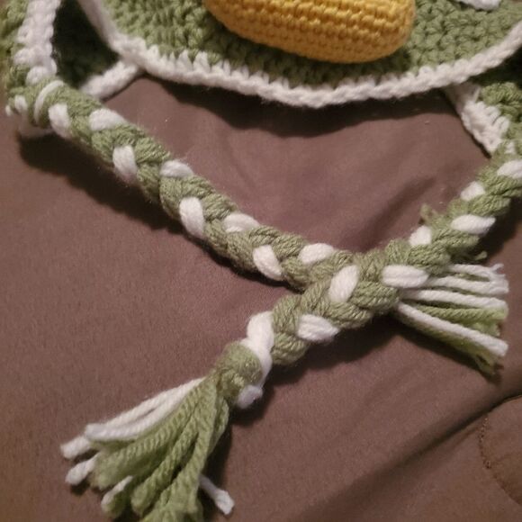 Bundle of hoodie and Gloves - Picture 4 of 7